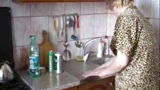 Tetovirana grešna kurva Kendra Cole zavodi crnca sa svetom knjigom