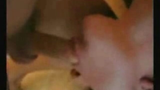 Billy Glide popuši napaljena Mellanie Monroe Haley Cummings